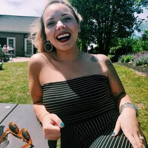 Meet your Posher, Sienna